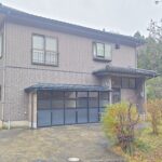 玄関正面側 (外観)